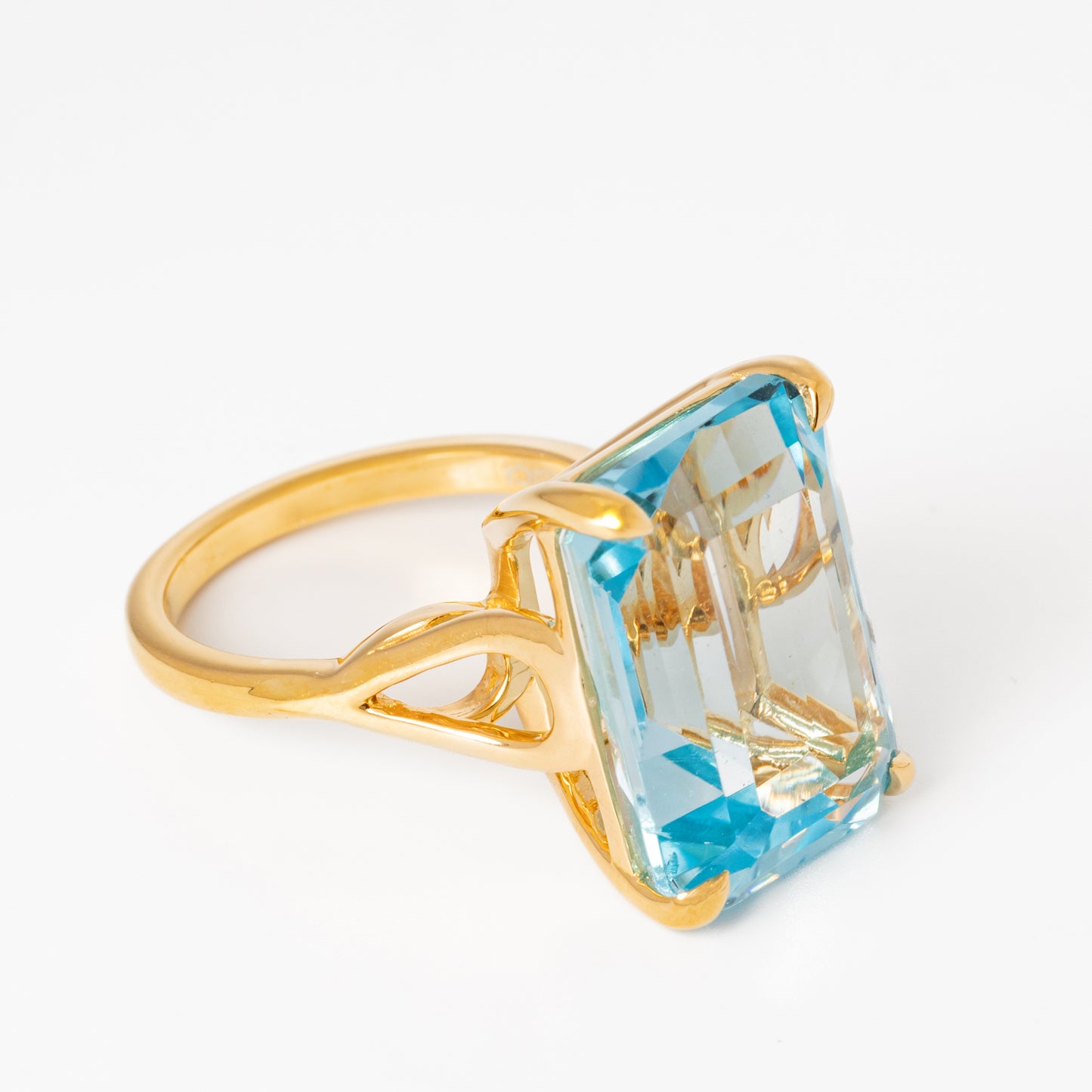 The MARINA Royal - Cocktail Ring